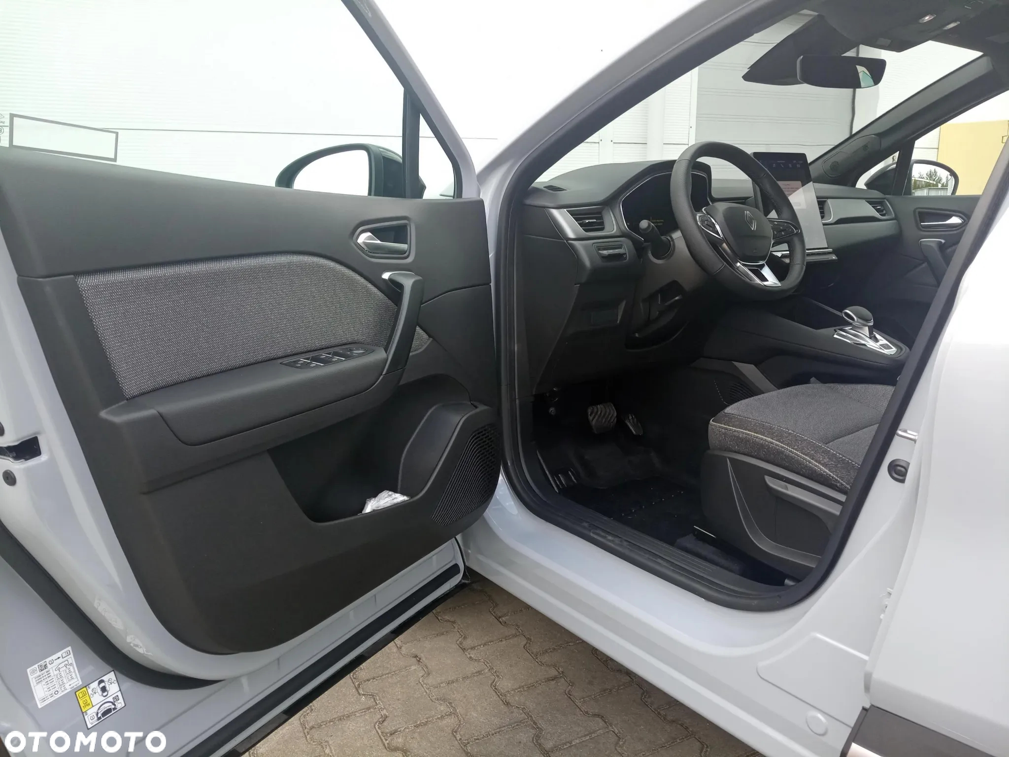 Renault Symbioz 1.6 E-Tech Full Hybrid 145 Techno - 10