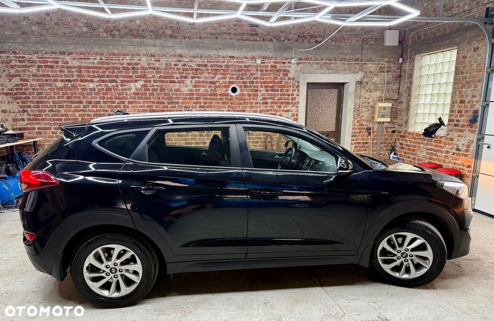 Hyundai Tucson 1.7 CRDI BlueDrive Comfort 2WD DCT - 9