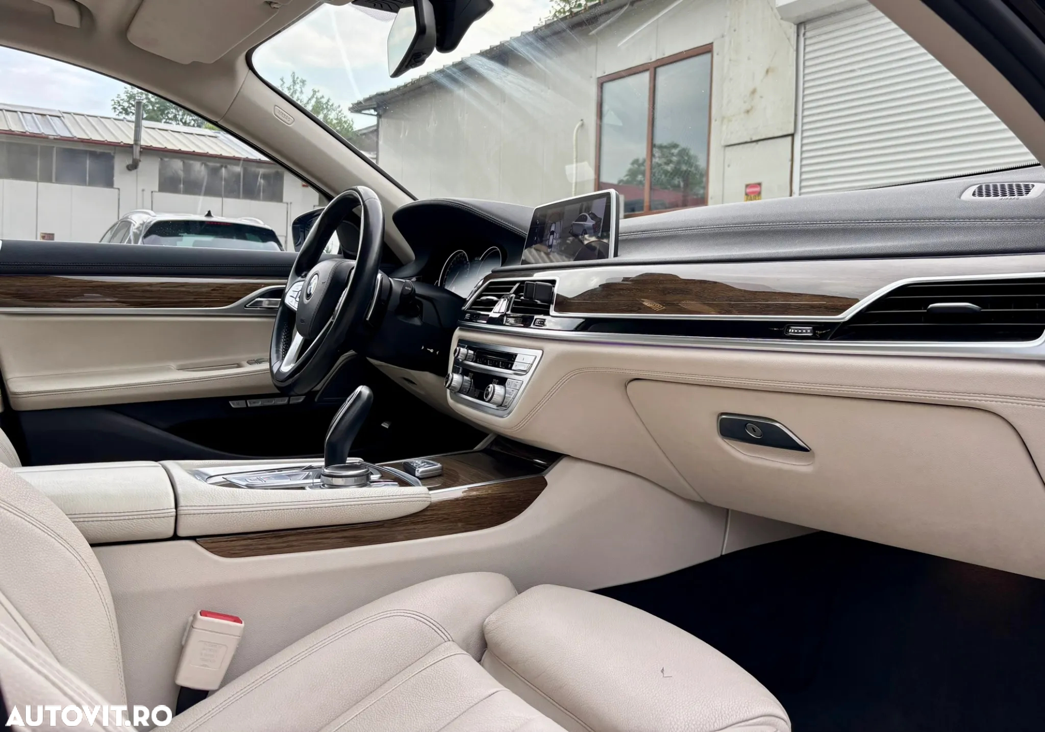 BMW Seria 7 730d xDrive - 22