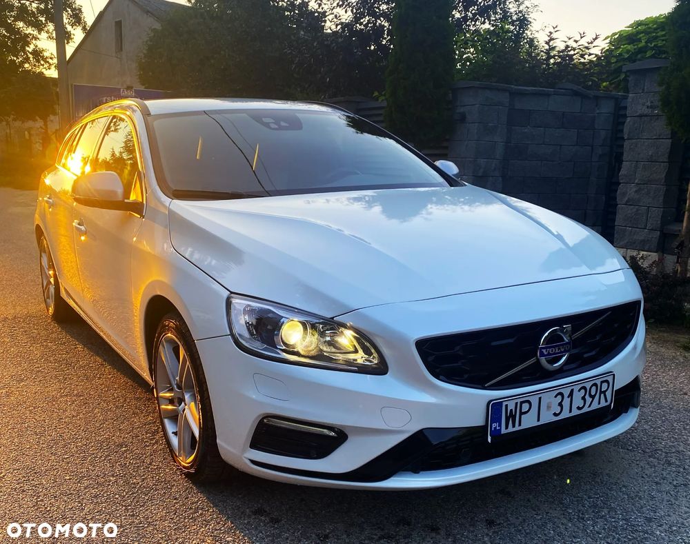 Volvo V60 D4 AWD Geartronic RDesign - 7
