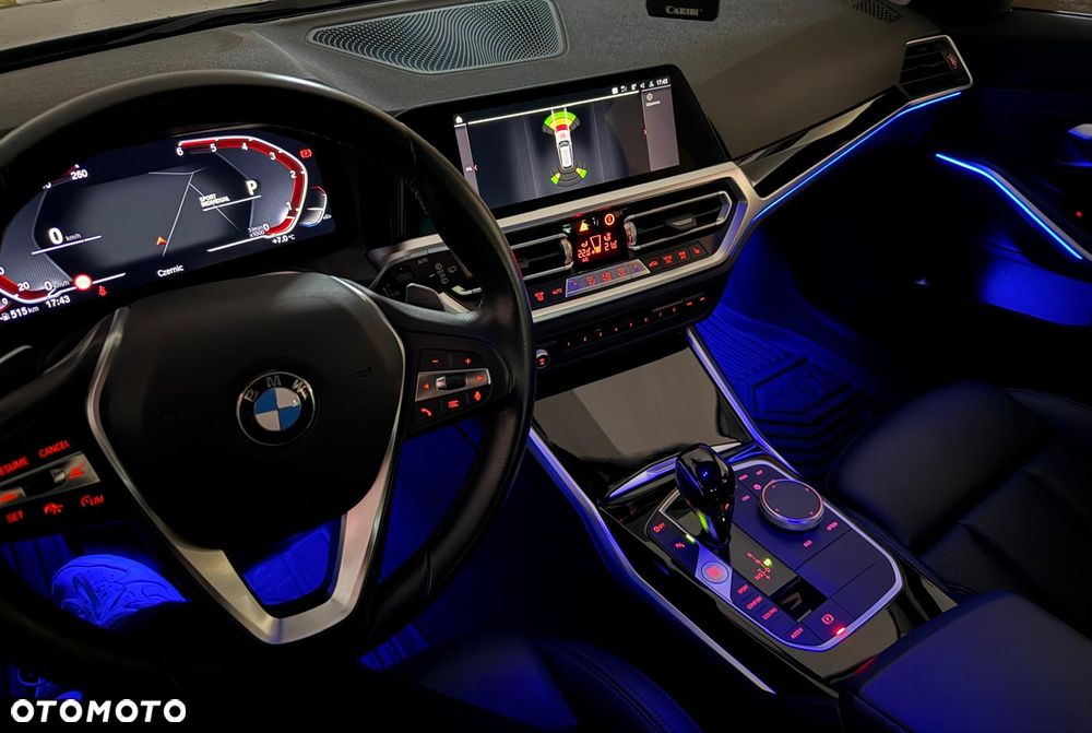 BMW Seria 3 320d Sport Line Shadow - 14