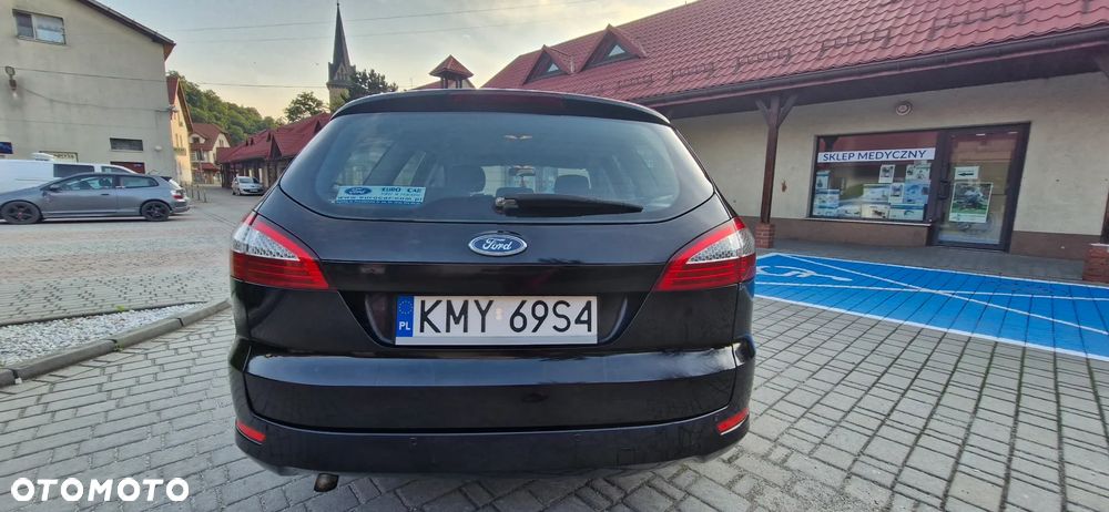 Ford Mondeo 2.0 TDCi Ambiente - 5