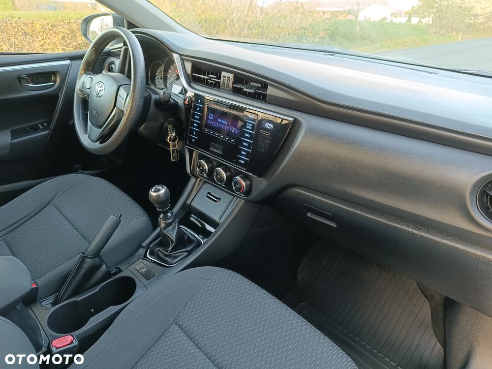 Toyota Corolla 1.4 D-4D Comfort - 25