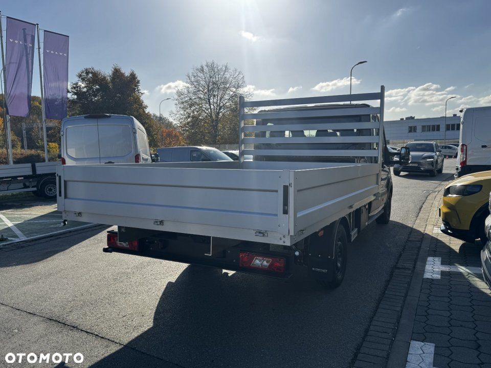 Ford Transit - 4