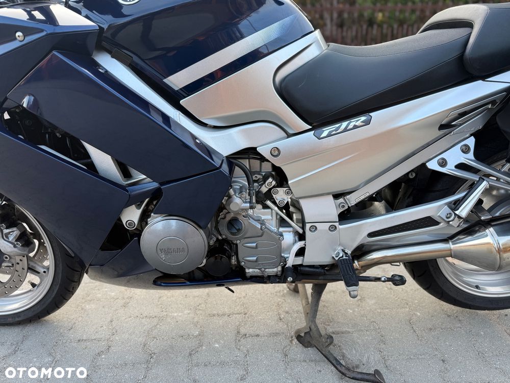 Yamaha FJR - 18
