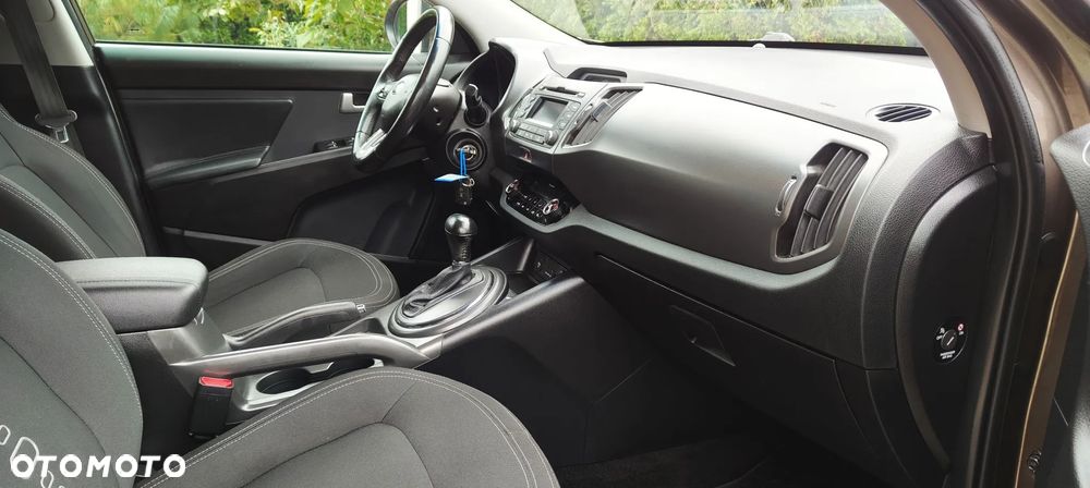 Kia Sportage 2.0 CVVT 4WD Automatik Spirit - 17