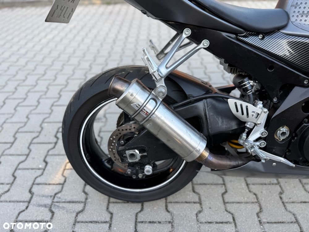 Suzuki GSX-R - 12