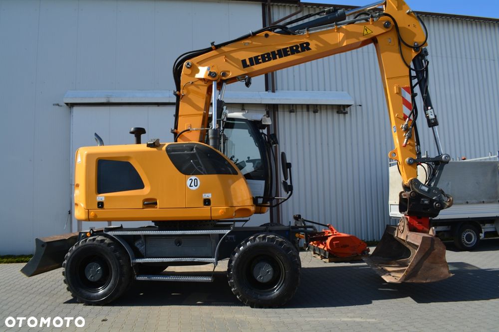 Liebherr A 918 Compact / STAN PERFEKT / 18T / JAK NOWA / Ramie 3x łamane - 5