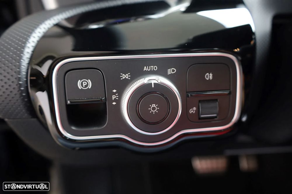 Mercedes-Benz A 200 AMG Line Aut. - 54