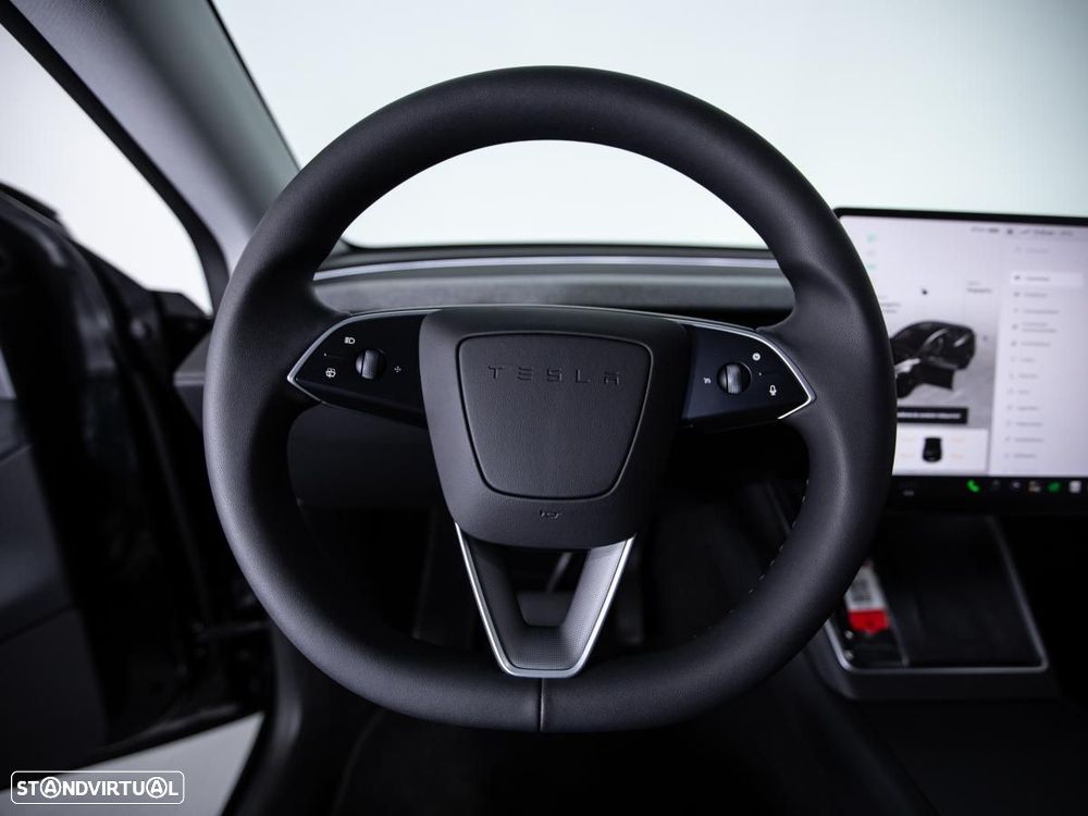 Tesla Model Y Long Range Dual Motor AWD - 20