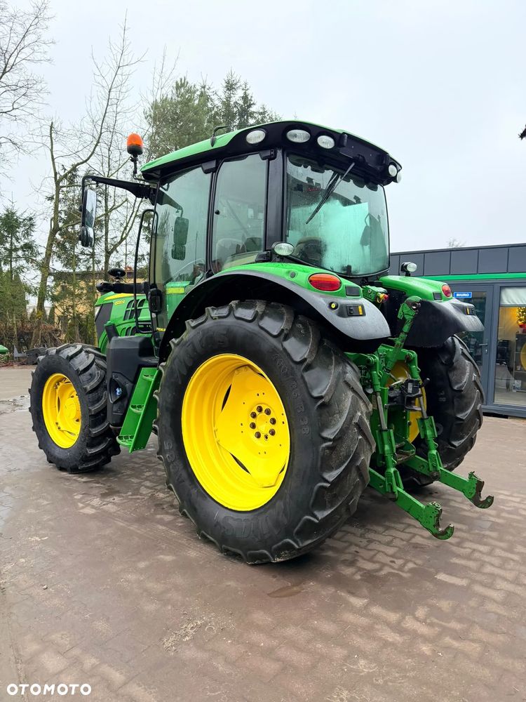 John Deere 6120R - 10