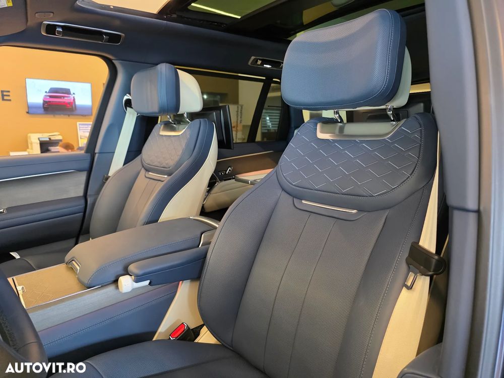 Land Rover Range Rover 4.4 V8 P615 LWB MHEV SV - 11