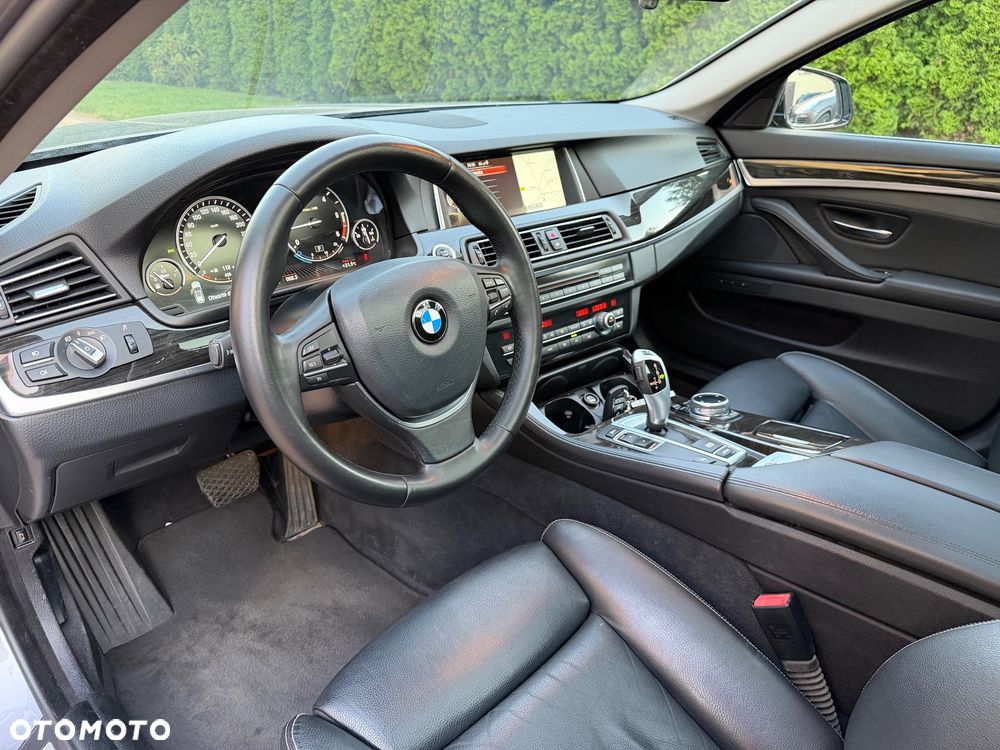 BMW Seria 5 520d Luxury Line - 22
