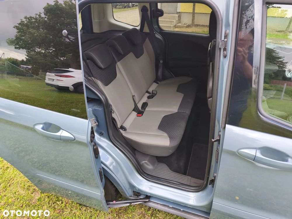 Ford Tourneo Courier 1.0 EcoBoost S&S Titanium - 15