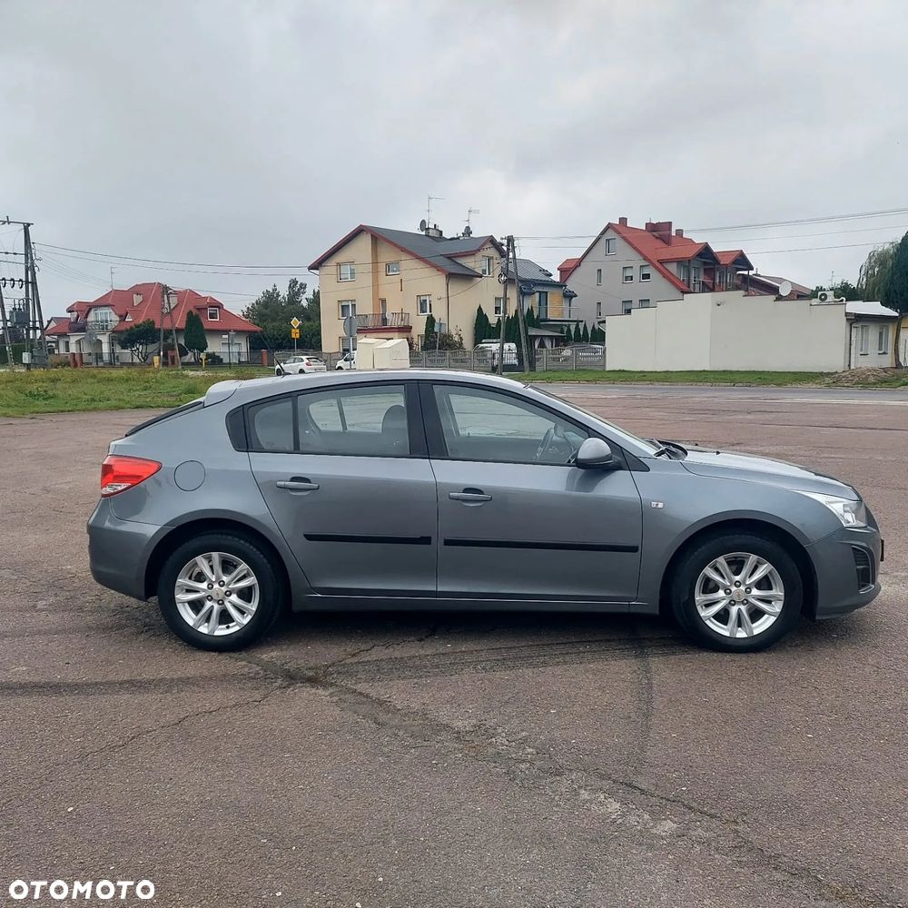 Chevrolet Cruze 1.6 LT+ - 5