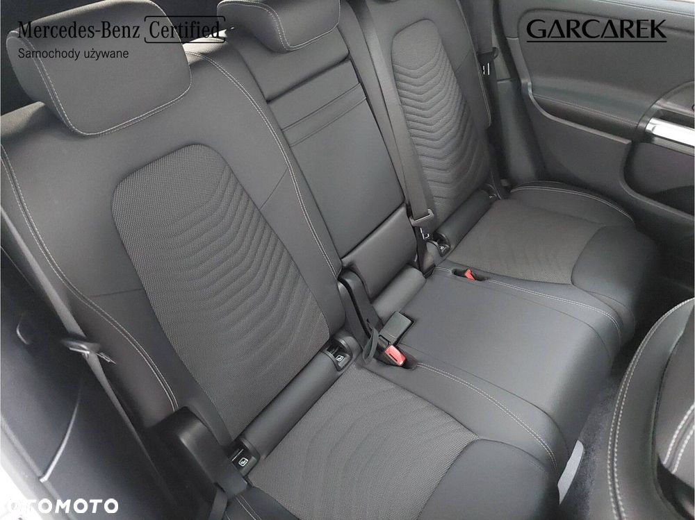 Mercedes-Benz GLB 200 d 4-Matic Progressive 8G-DCT - 17