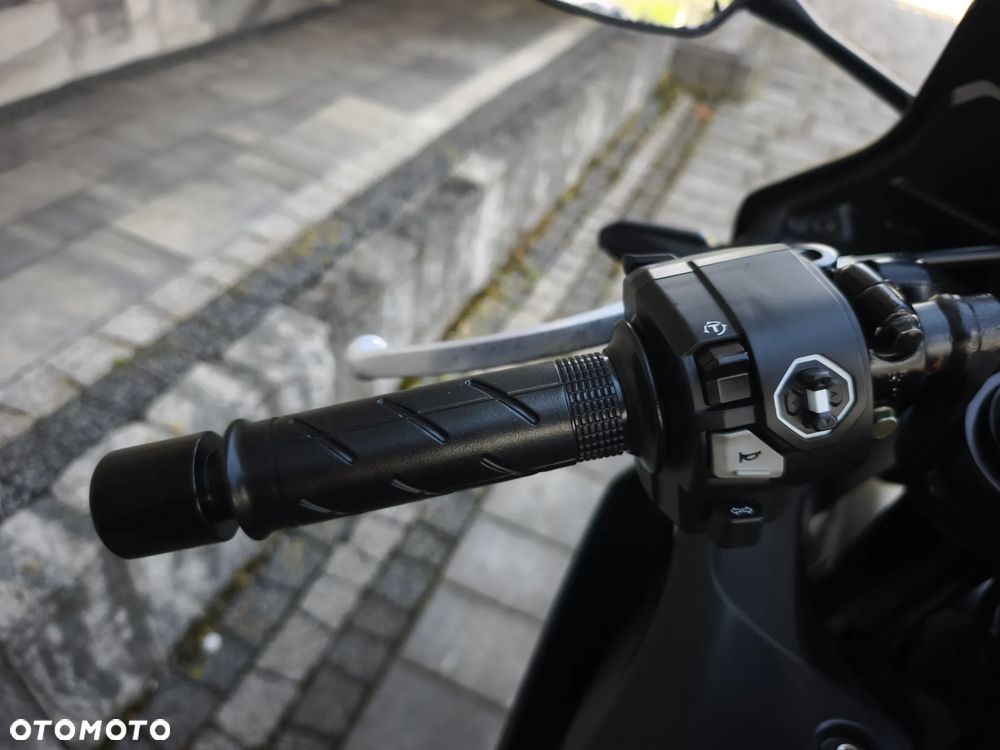 Honda CBR - 19