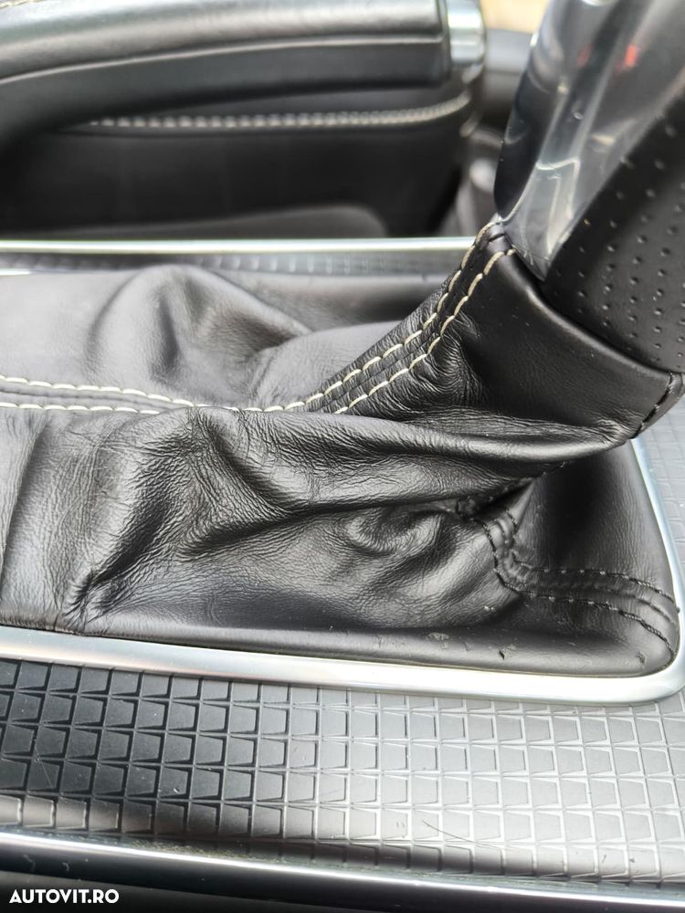 Volvo V40 T3 Geartronic RDesign - 31