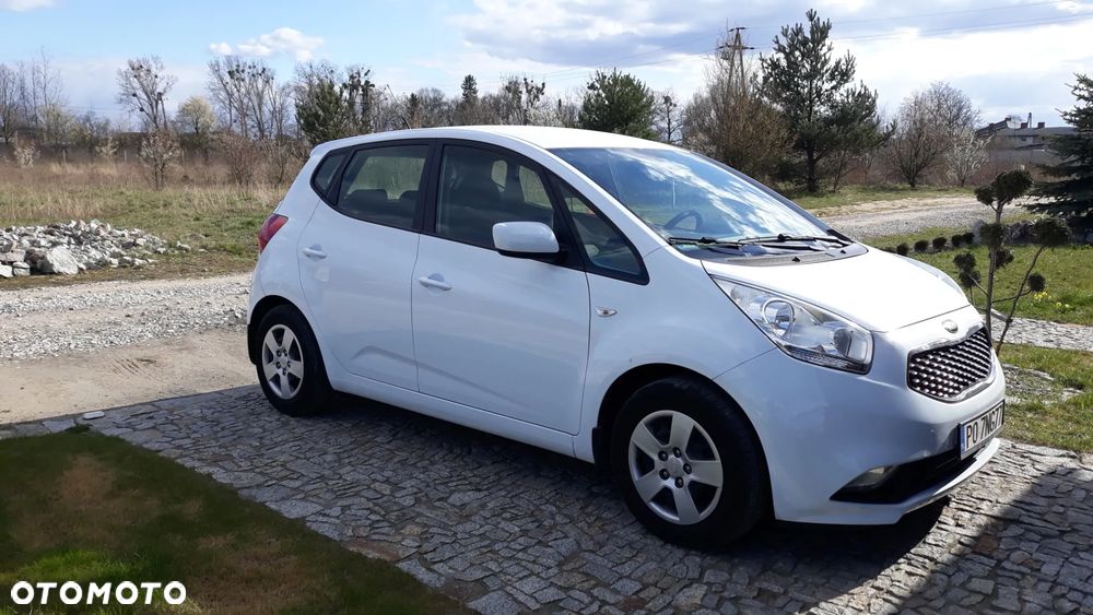 Kia Venga - 10