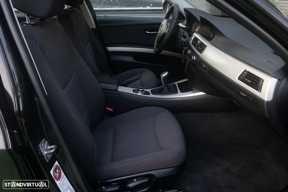BMW 320 d Efficient Dynamics Edition - 23