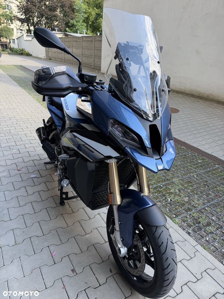 BMW XR - 24
