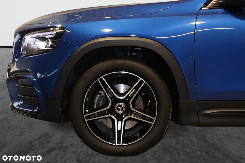 Mercedes-Benz GLB 200 AMG Line 7G-DCT - 7