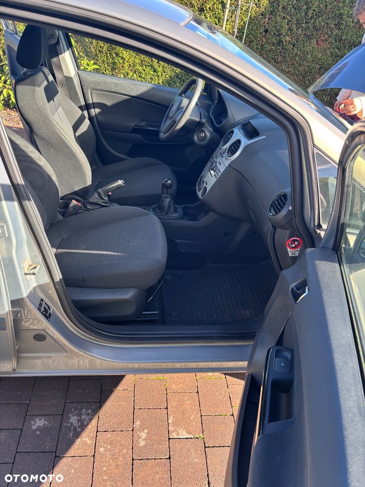 Opel Corsa 1.2 16V Cosmo - 9