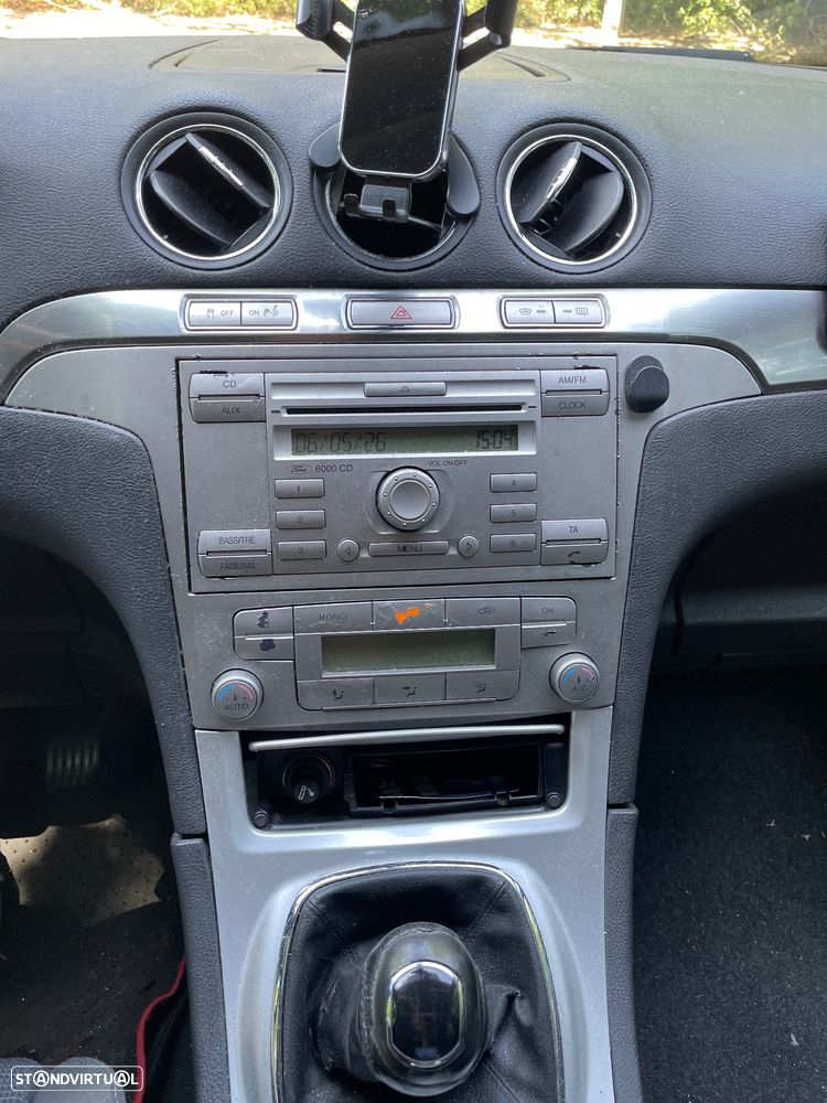 Ford S-Max - 8