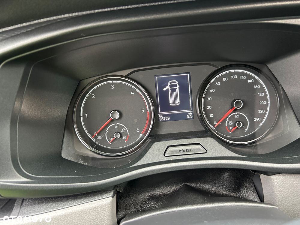 Volkswagen Transporter T6 - 12