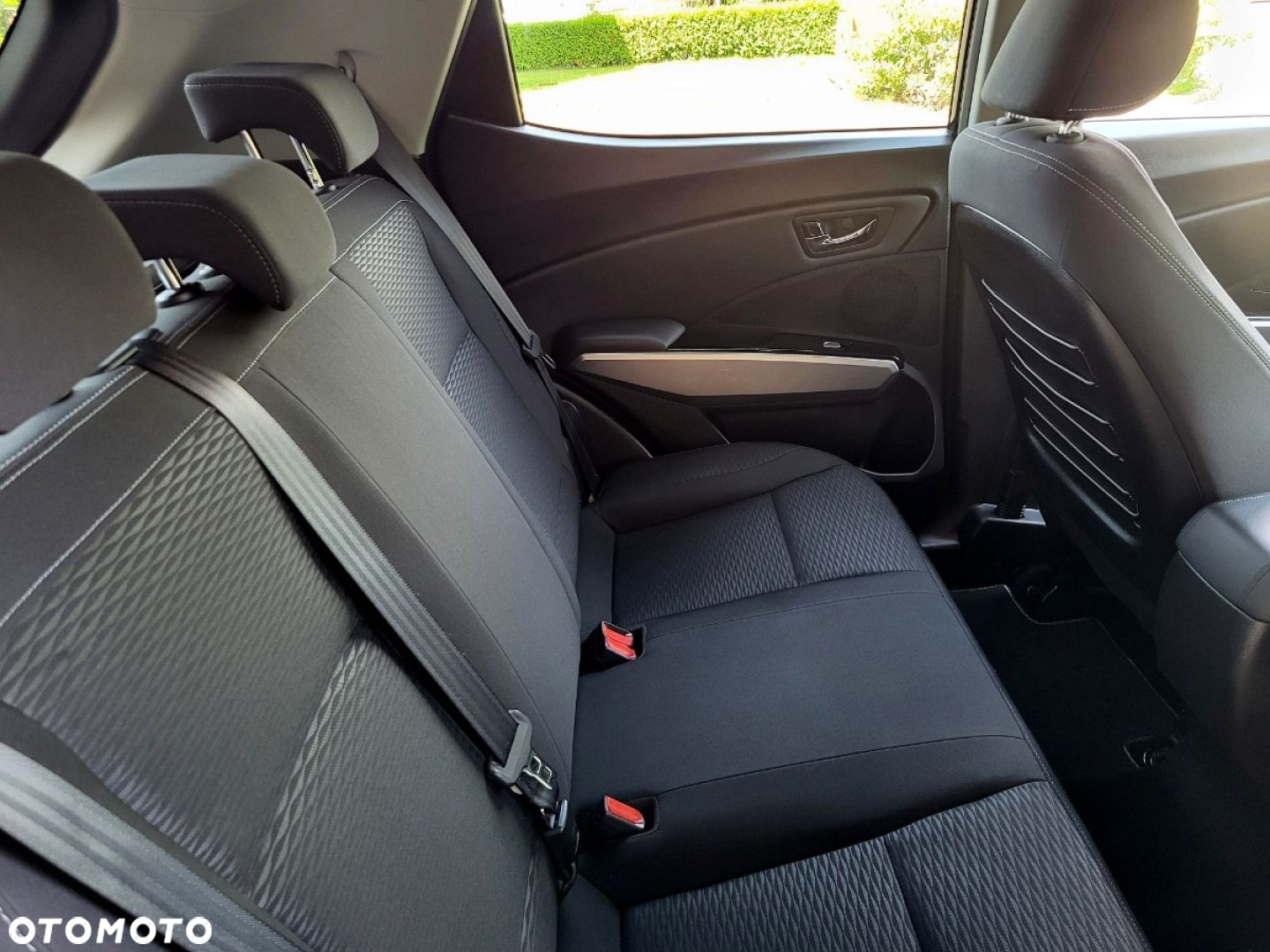 SsangYong/KGM Tivoli - 8