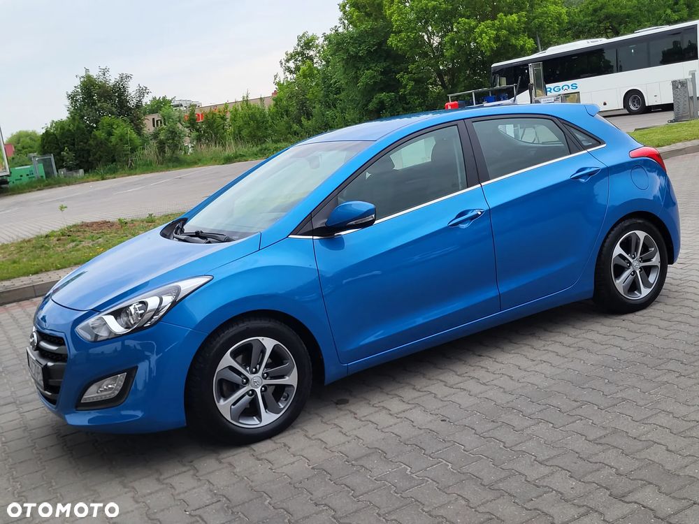 Hyundai i30 1.4 Passion Plus - 13