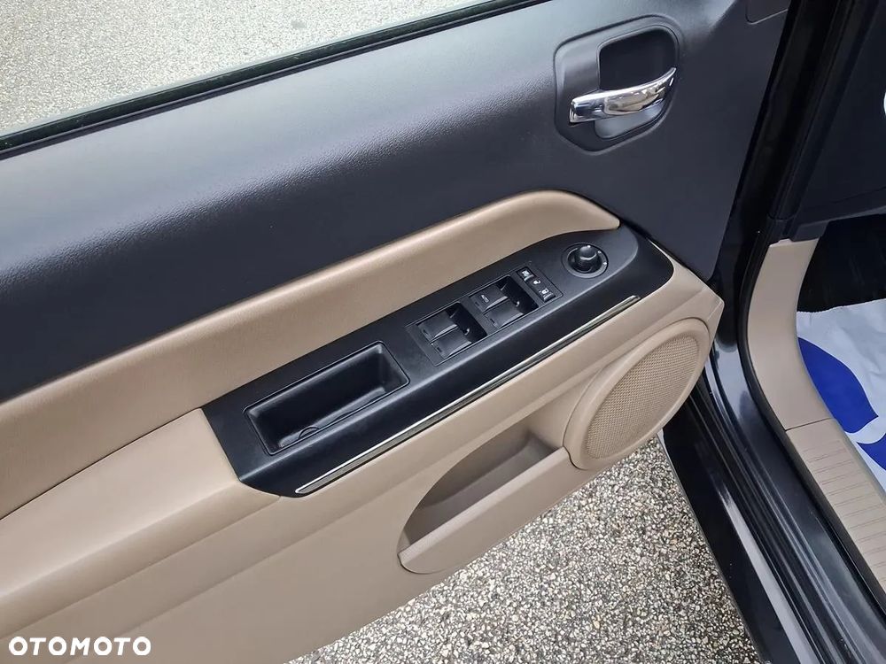 Jeep Compass 2.4I 4x4 Automatik Limited - 19