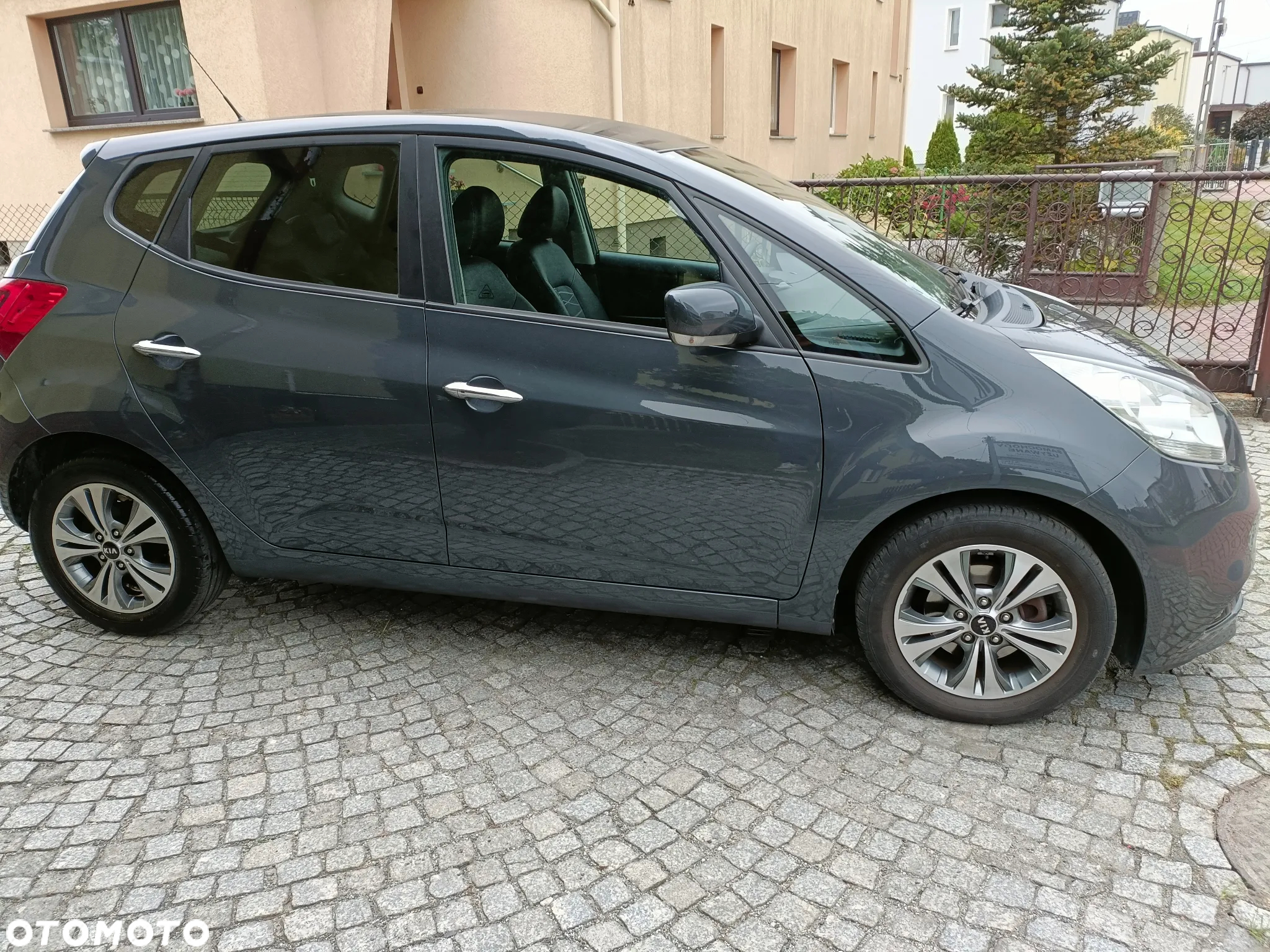 Kia Venga - 4