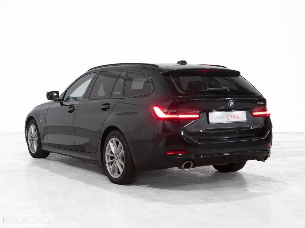 BMW 320 e Touring Auto - 4