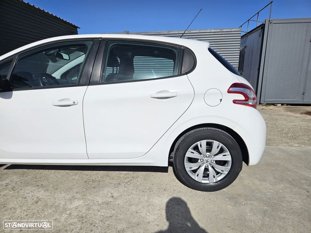 Peugeot 208 1.4 HDi Active - 16