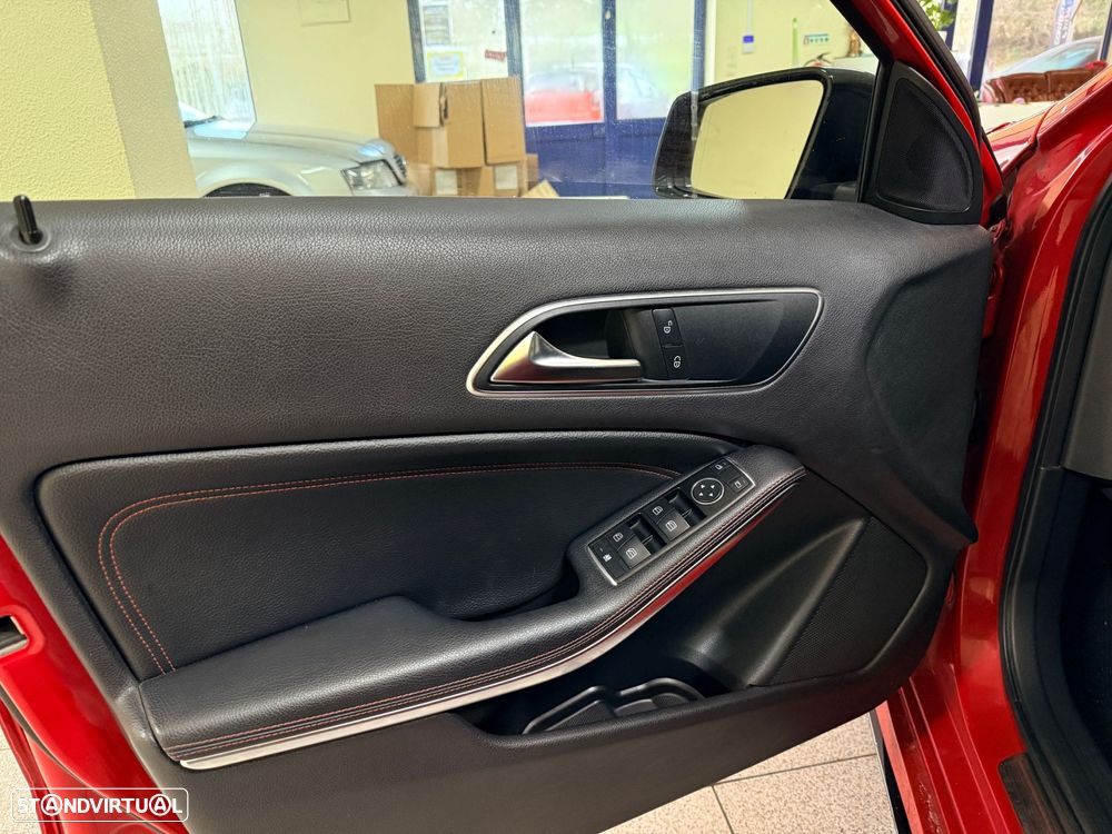 Mercedes-Benz A 180 CDI 7G-DCT AMG Line - 22