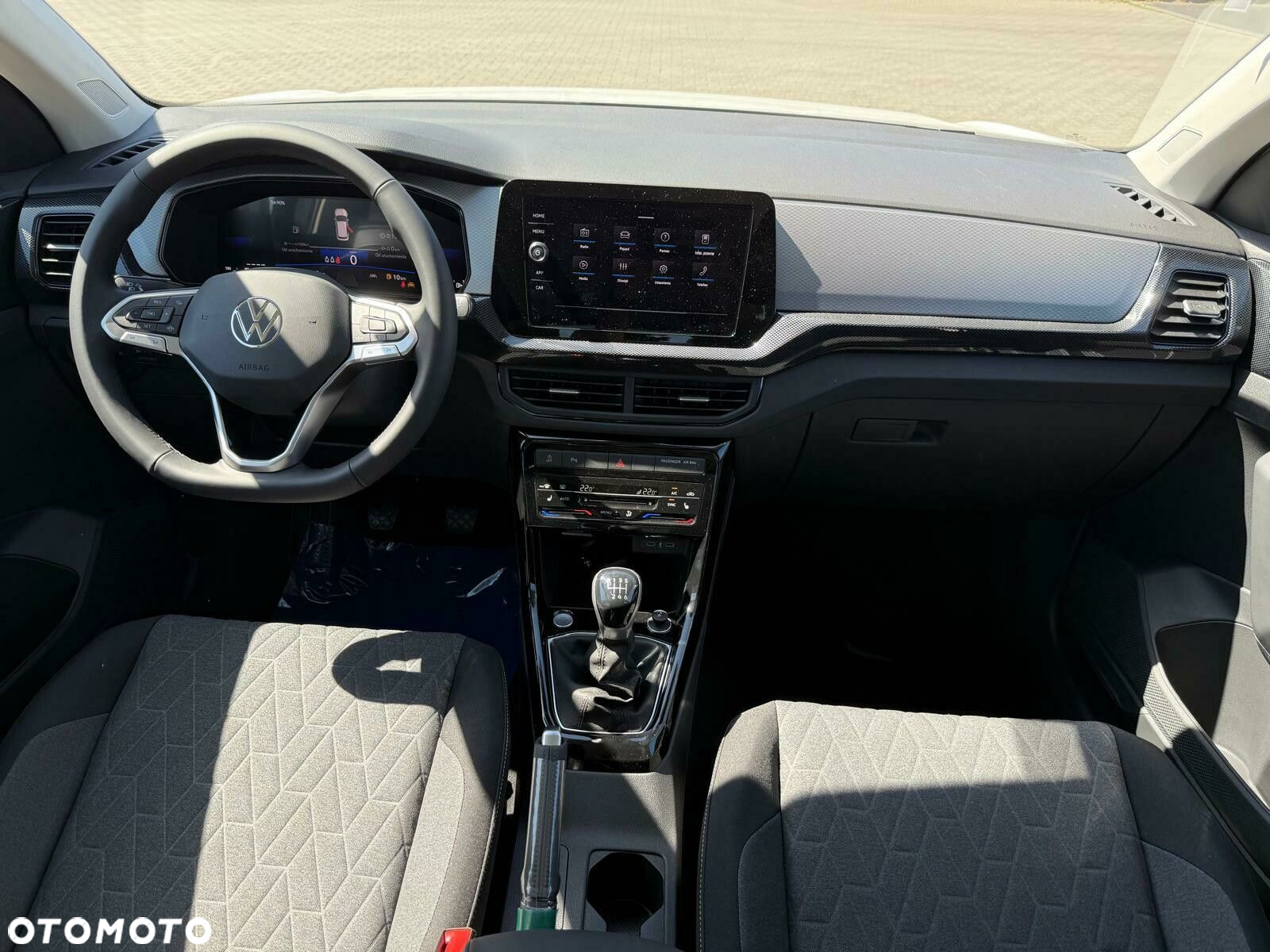Volkswagen T-Cross - 12