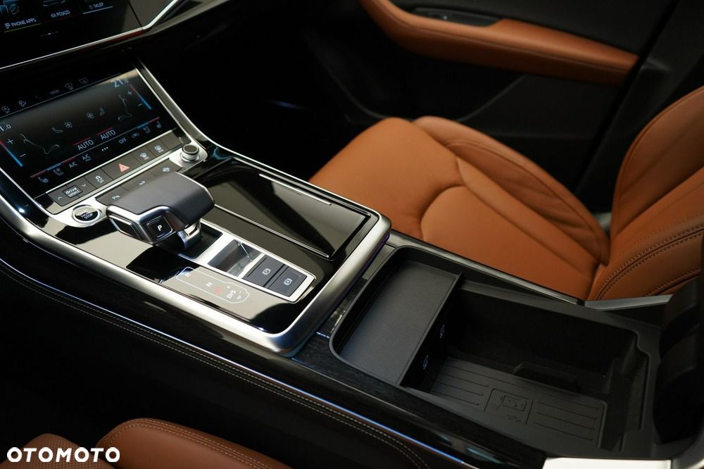 Audi Q8 - 36