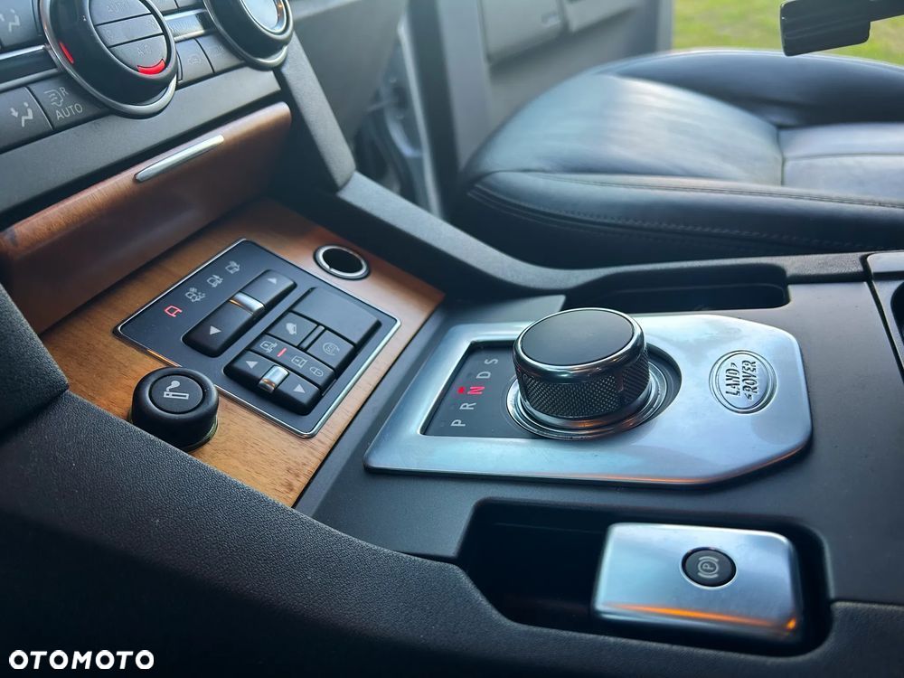 Land Rover Discovery 3.0 Si6 HSE Luxury - 17