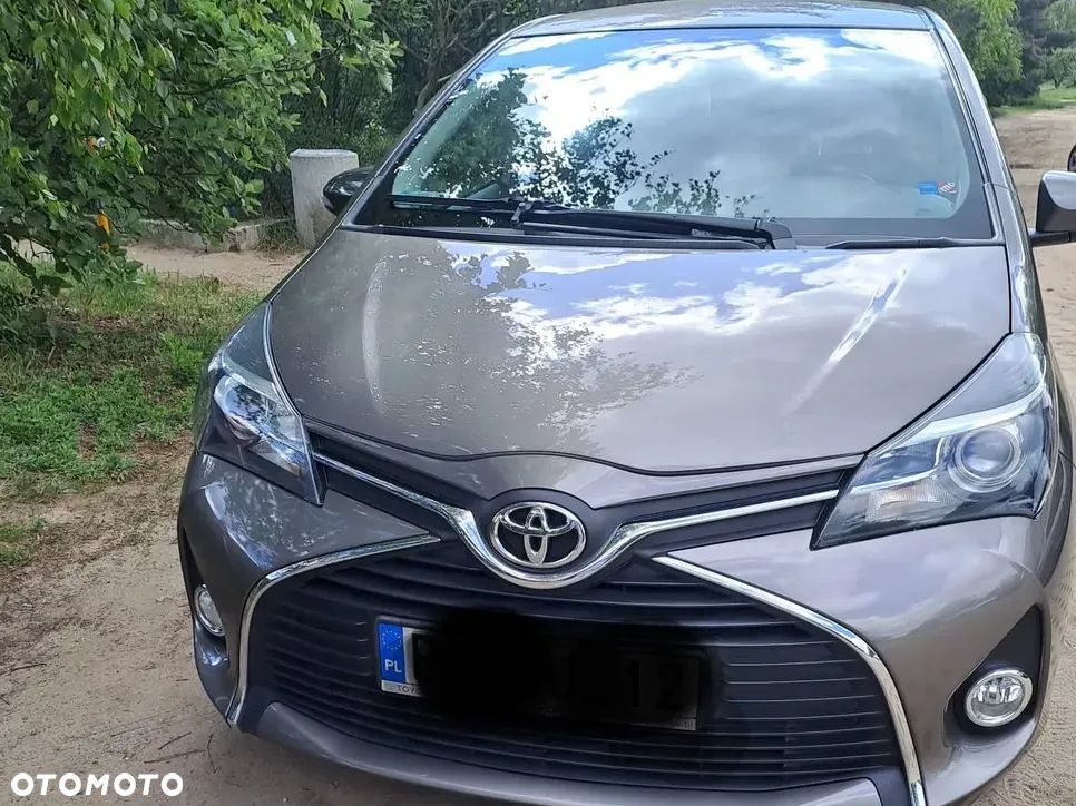 Toyota Yaris 1.33 Premium - 1
