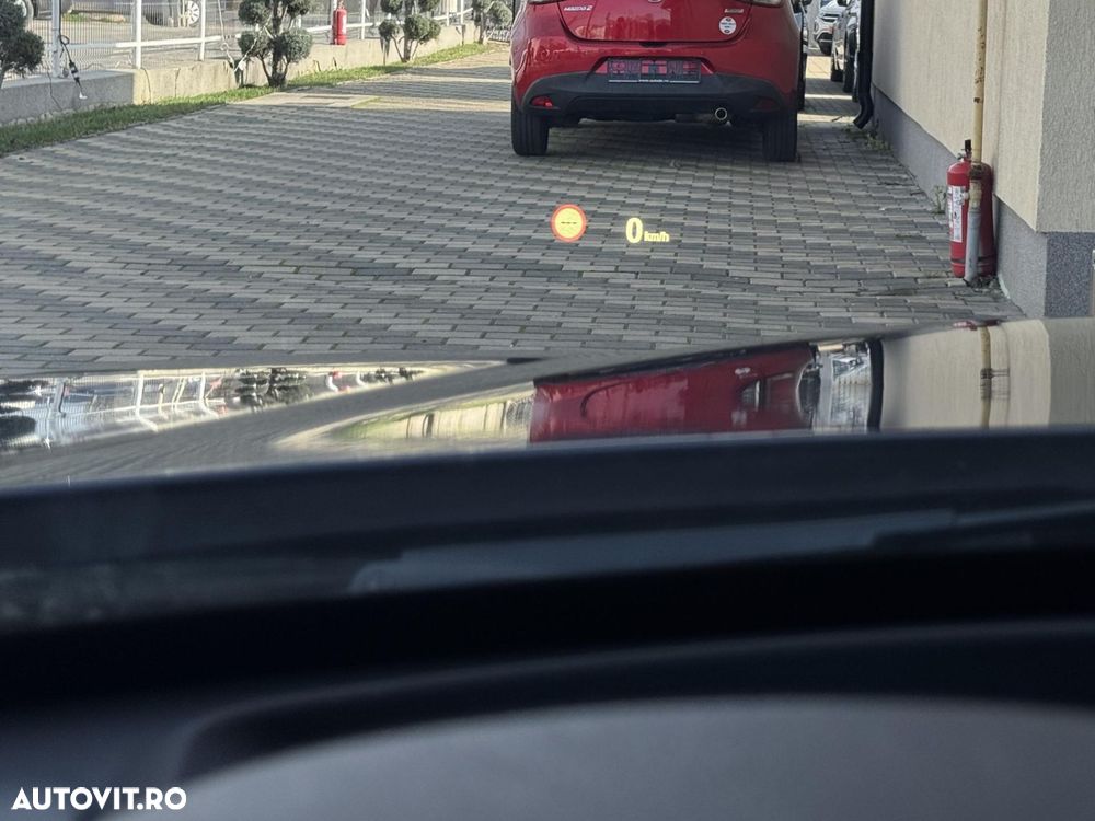 BMW Seria 3 330i GT Aut. Luxury Line - 26