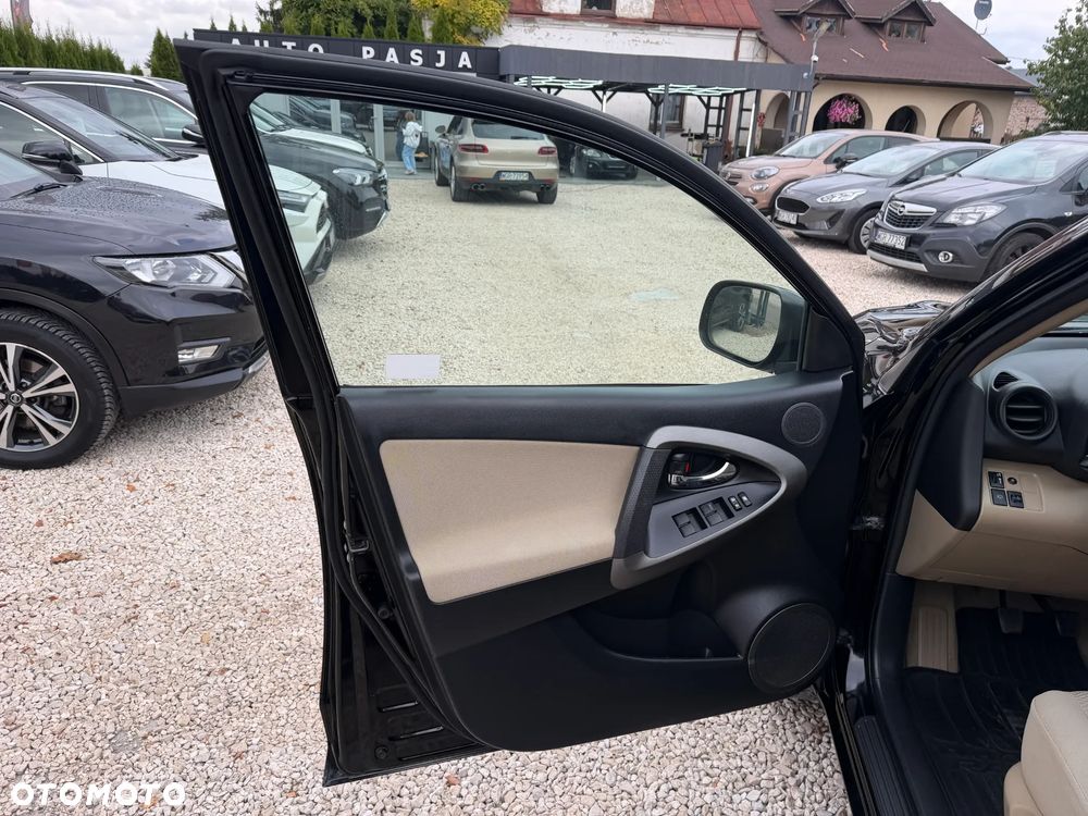 Toyota RAV4 - 17