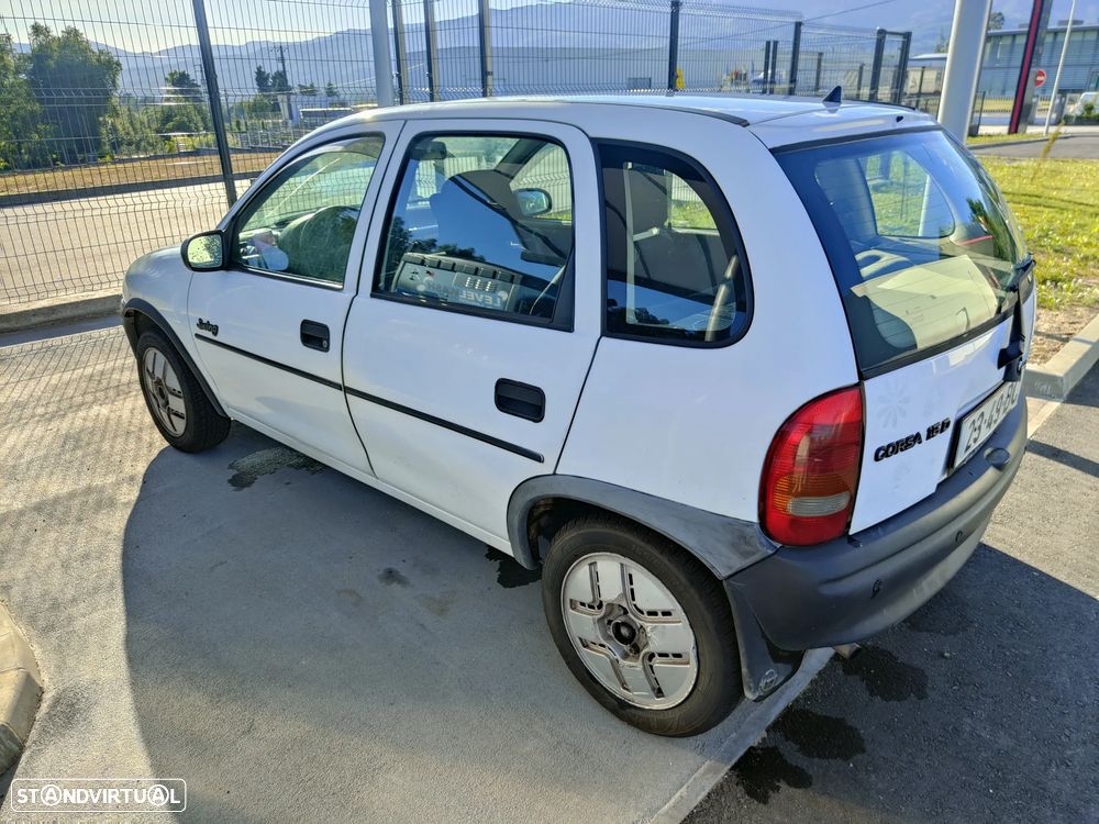 Opel Corsa 1.5 D Swing - 1