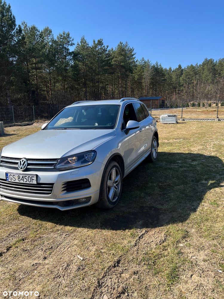 Volkswagen Touareg - 1