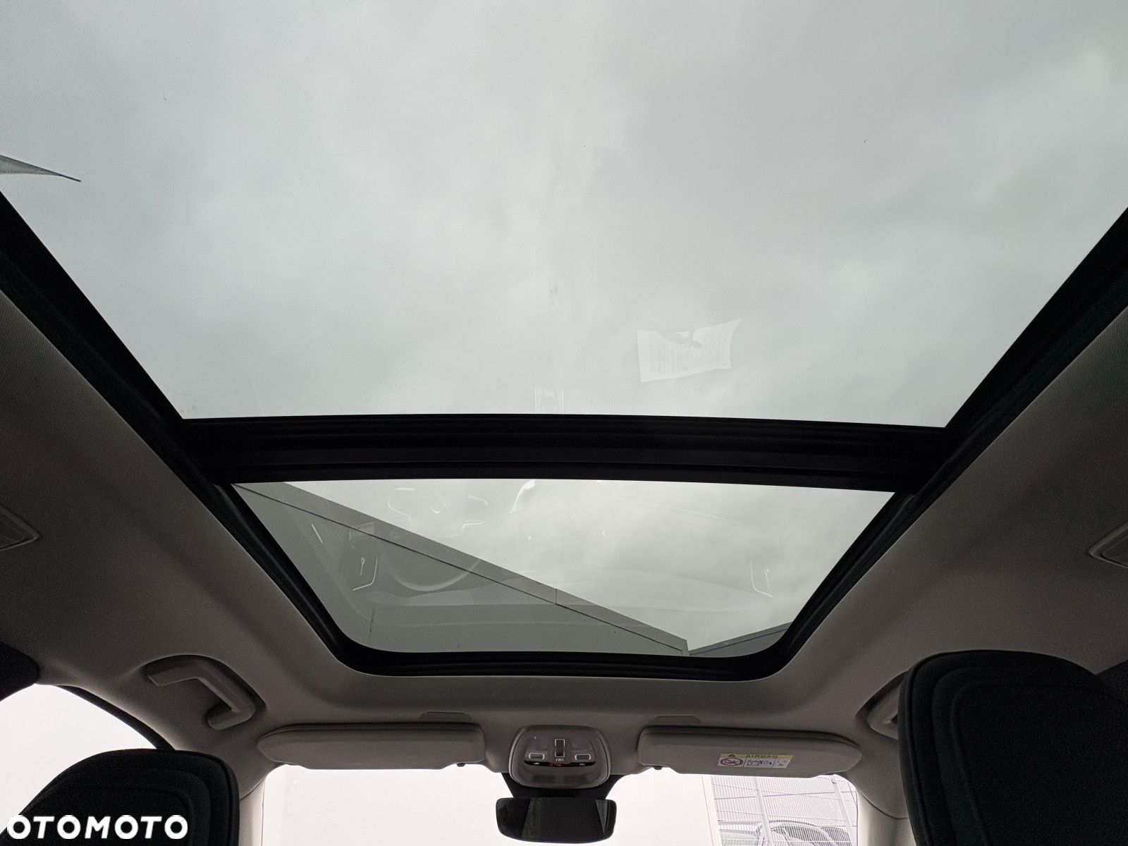 Volvo XC 90 - 32