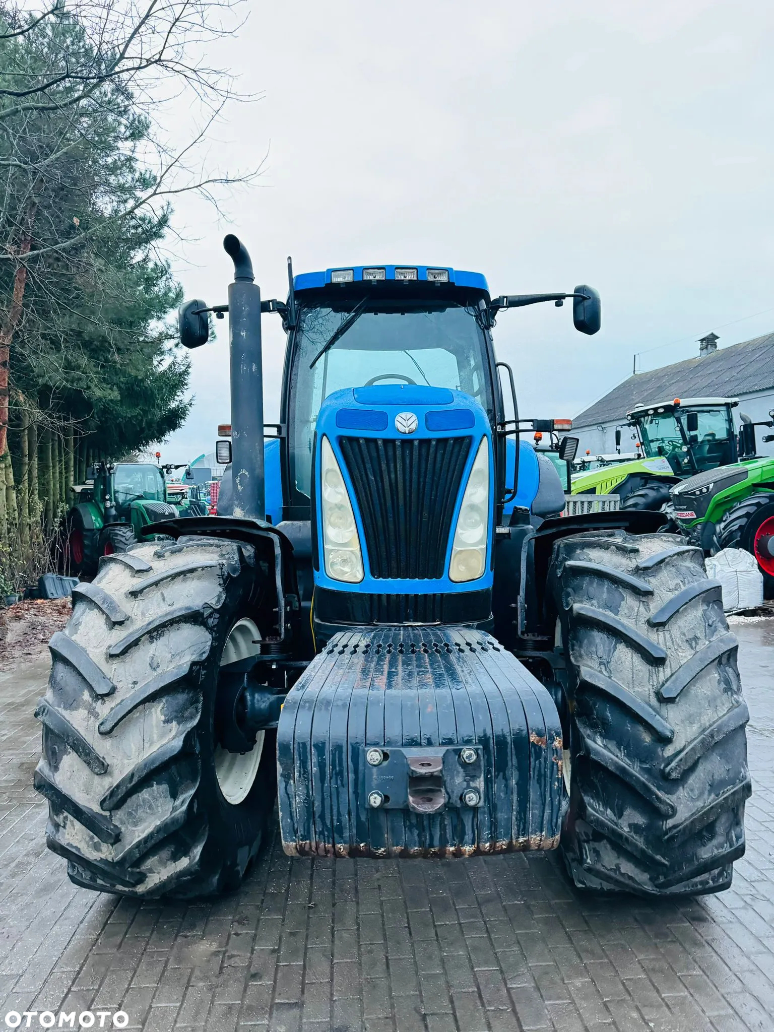 New Holland T8020 - 8