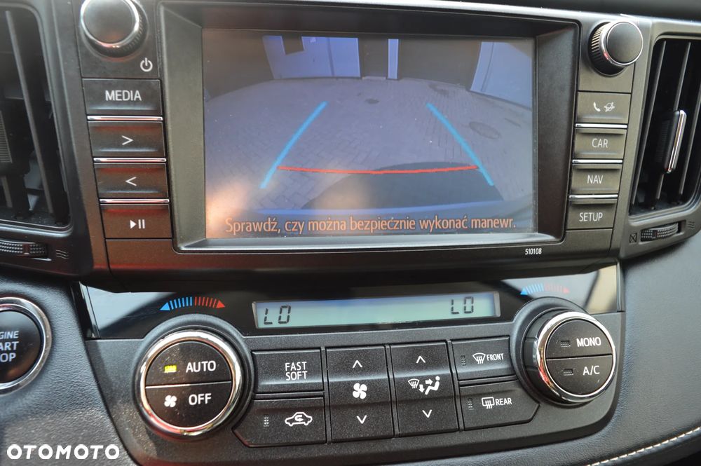 Toyota RAV4 2.0 Premium 4x4 - 26