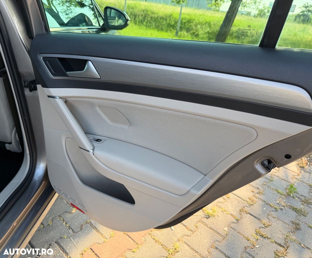 Volkswagen Golf 1.4 TSI (BlueMotion Technology) DSG Highline - 11