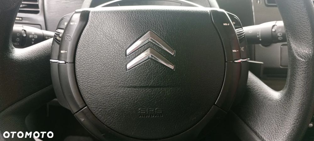 Citroën C4 1.4 16V VTR - 21