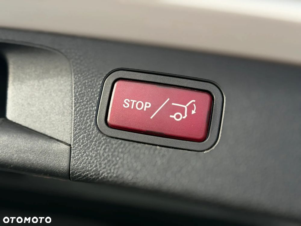 Mercedes-Benz Klasa E 200 d T 9G-TRONIC AMG Line - 27